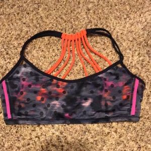 Lululemon Lighten Up sports bra